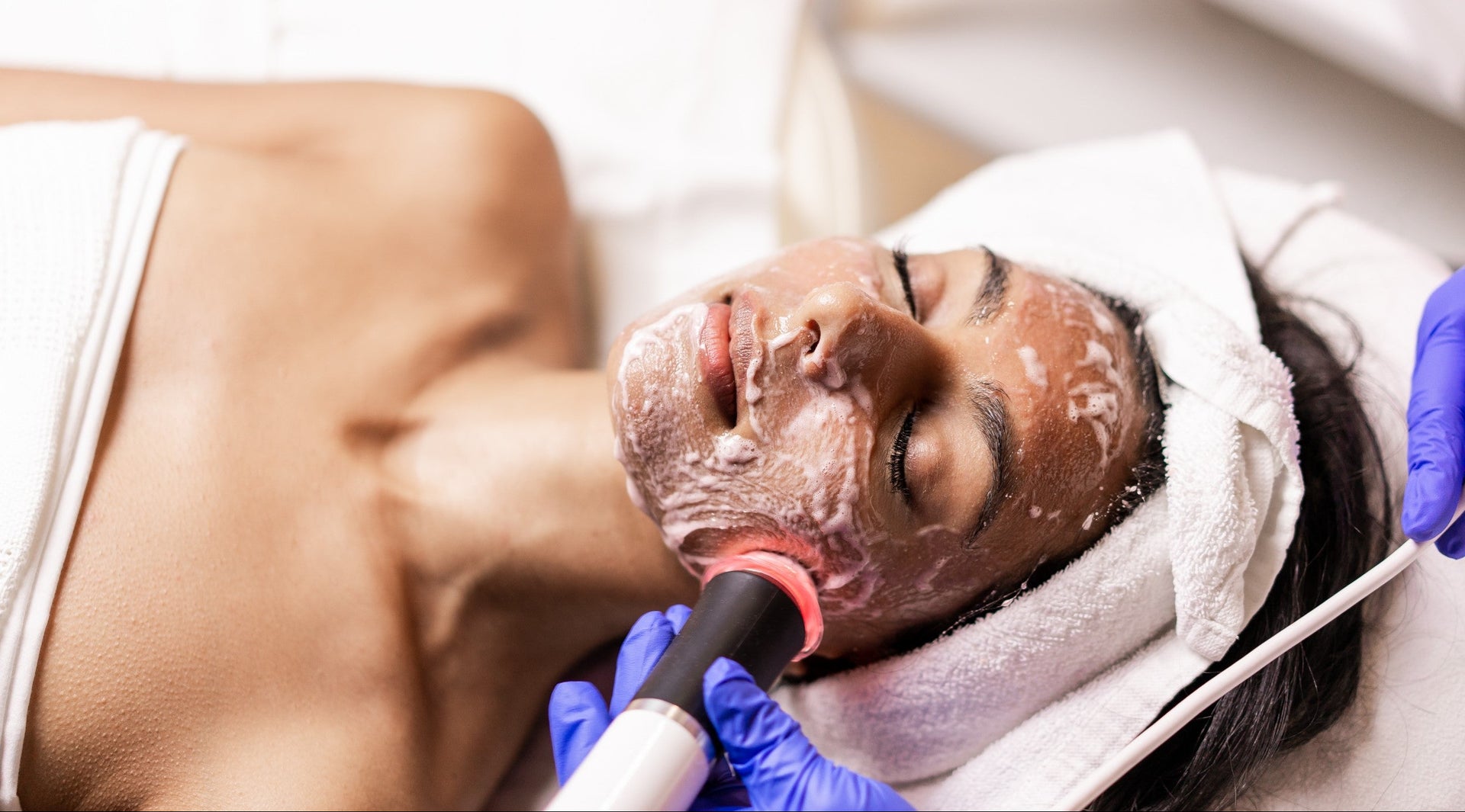 Facials in Toronto
